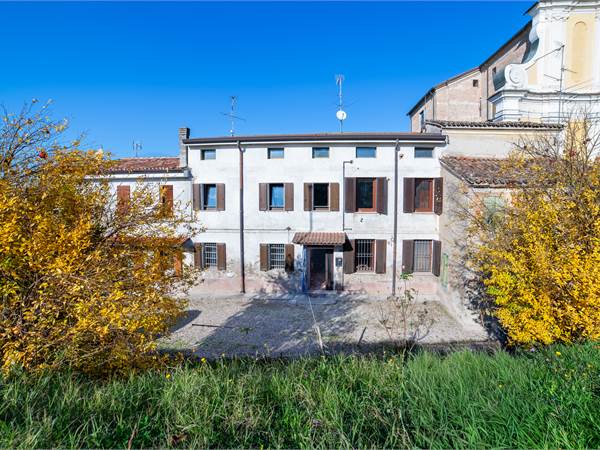 Terratetto - Due unità abitative con ampi spazi